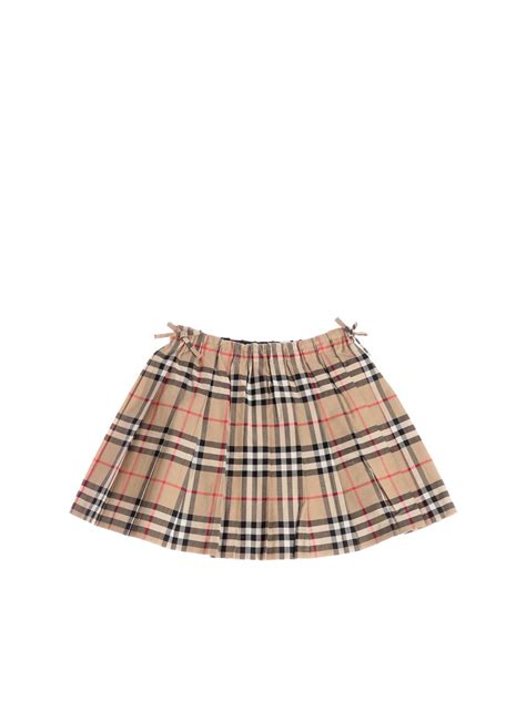 pleated skirt burberry outfit|Burberry pleated girls skirts.